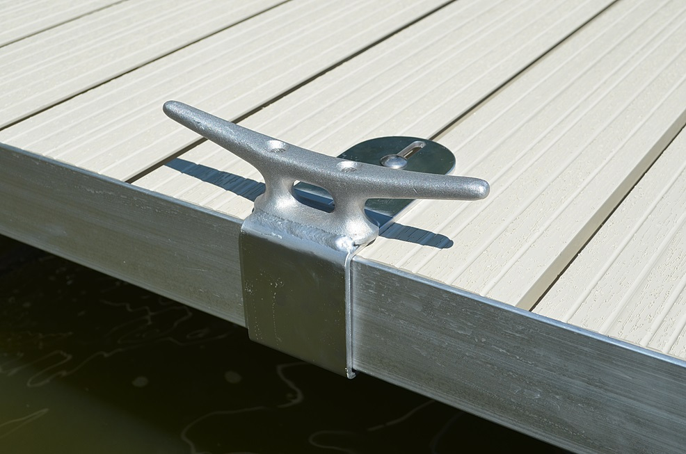 Movable Cleats Pier Pleasure